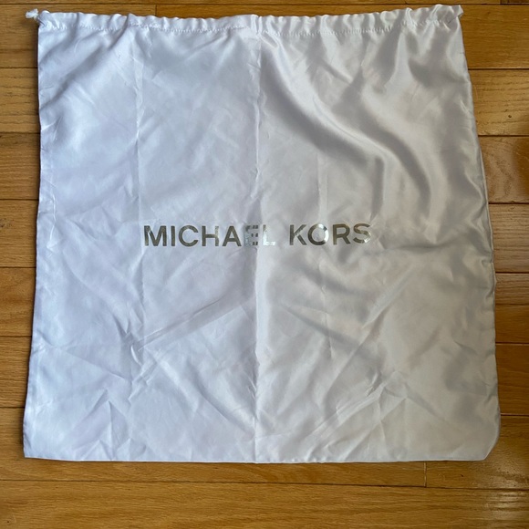 Michael Kors White Drawer String Satin Bag Protector Pouch - Picture 2 of 2
